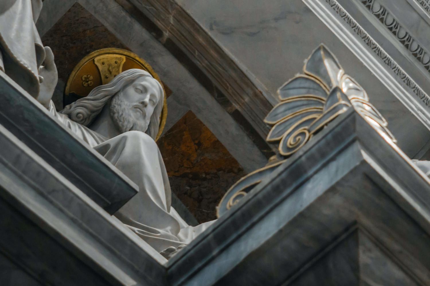 Statue of Christ over the Sacristy Door, St. Peter&#039;s Basilica, Vatican